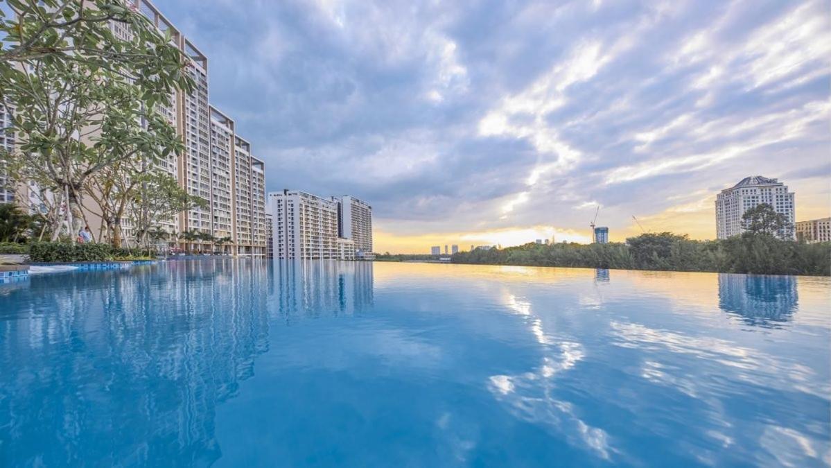 The Peak Midtown Twobedroom With Balcony Хошимін Екстер'єр фото