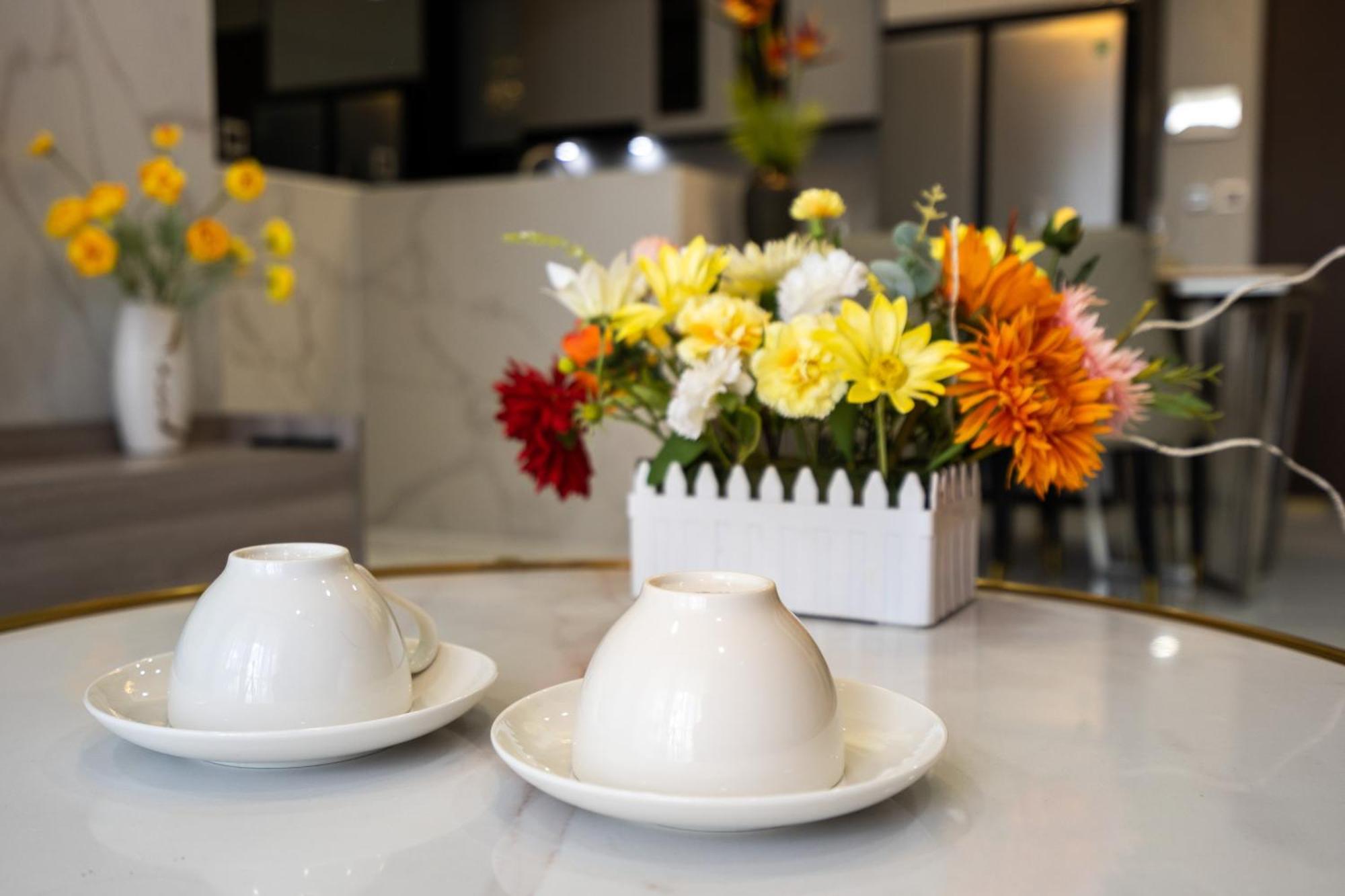 The Peak Midtown Twobedroom With Balcony Хошимін Екстер'єр фото